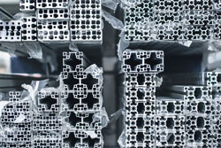 Aluminiowe profile do budowy maszyn
